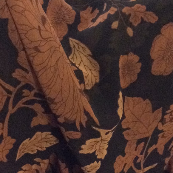 Ladies 3/4 sleeve double V neck tunic - Picture 7 of 7